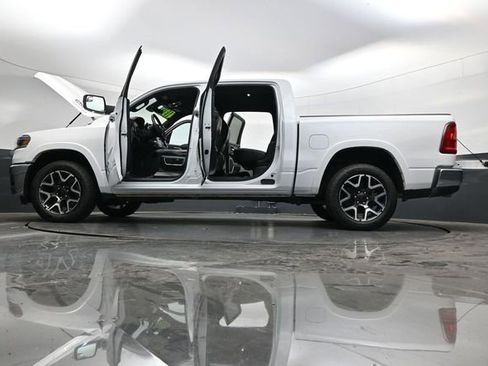 Used 2025 RAM 1500 Laramie image 44