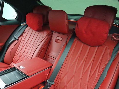 Used 2025 Mercedes-Benz S 63 AMG S image 26
