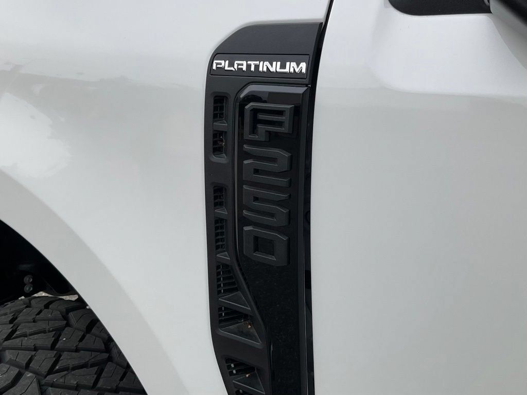 New 2025 Ford F250 Platinum w/ Tremor Off-Road Package AWD/4WD image 12