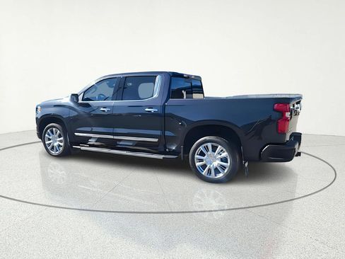 Used 2023 Chevrolet Silverado 1500 High Country w/ High Country Premium Package image 5