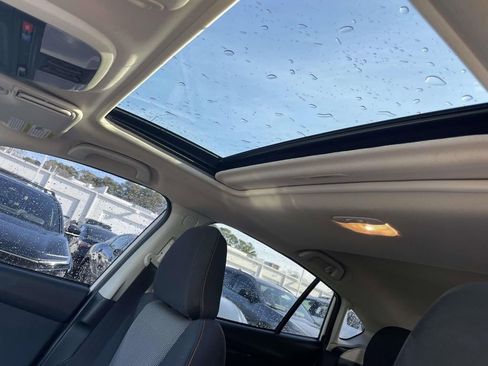 Used 2020 Subaru Crosstrek 2.0i Premium w/ Moonroof Package 2 image 30