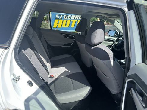 Used 2024 Toyota RAV4 XLE w/ Convenience Package AWD/4WD image 17