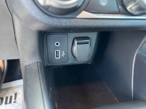 Used 2025 Nissan Versa S w/ Trunk Package FWD image 23