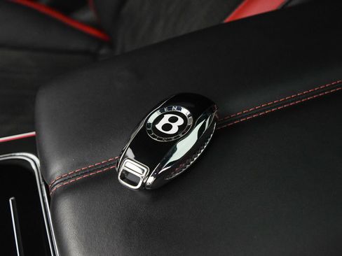 Certified 2023 Bentley Flying Spur W12 image 22