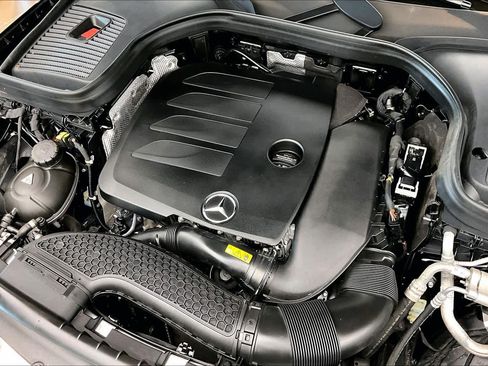 Used 2023 Mercedes-Benz GLC 300 4MATIC Coupe image 31