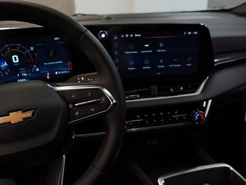 New 2026 Chevrolet Equinox LT w/ Convenience Package II image 7