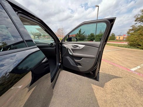 Used 2022 Chevrolet Blazer LT FWD image 14