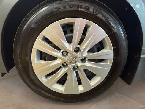 Used 2025 Nissan Sentra S w/ Lighting Package FWD image 27