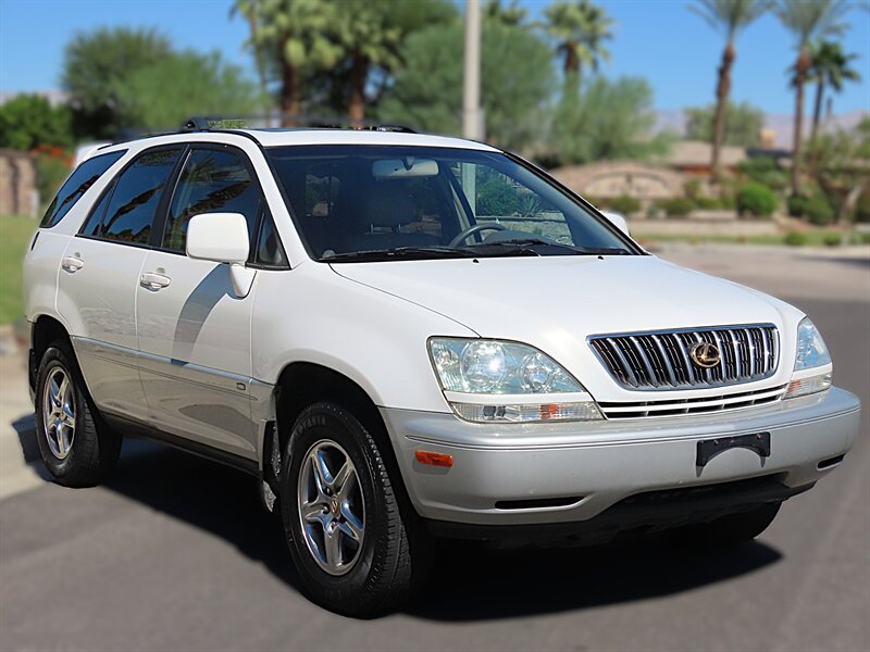 Used 2002 Lexus RX 300 w/ Premium Pkg Plus FWD image 3