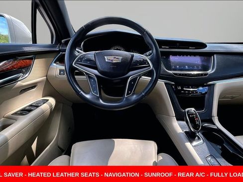 Used 2017 Cadillac XT5 Premium Luxury FWD image 8
