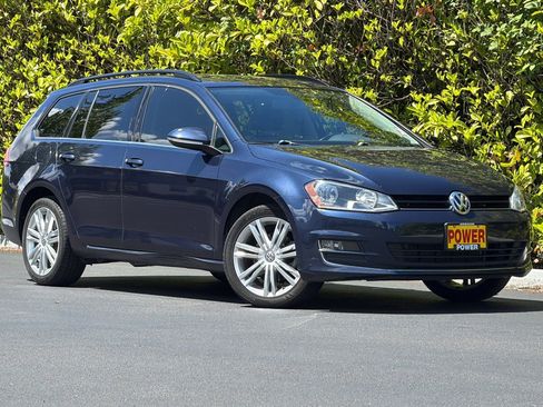 Used 2015 Volkswagen Golf TDI SEL FWD image 2