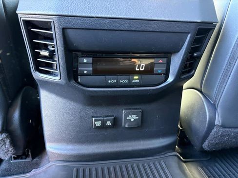 Used 2023 Toyota Sequoia Limited image 9