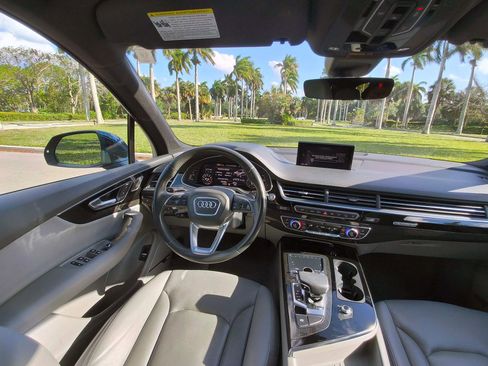 Used 2019 Audi Q7 3.0T Prestige AWD/4WD image 24