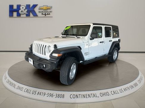 Used 2019 Jeep Wrangler Unlimited Sport w/ Technology Group AWD/4WD image 3
