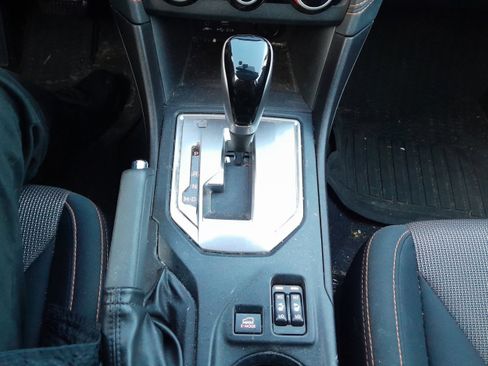 Used 2023 Subaru Crosstrek 2.0i Premium image 24