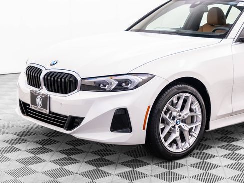 Used 2025 BMW 330i xDrive Sedan w/ M Sport Package AWD/4WD image 35