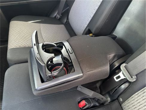 Used 2019 Toyota 4Runner SR5 AWD/4WD image 17