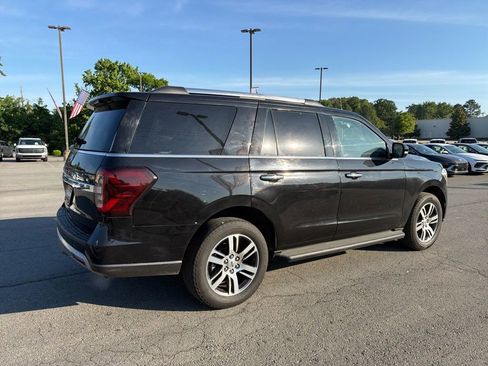 Used 2024 Ford Expedition Limited AWD/4WD image 5