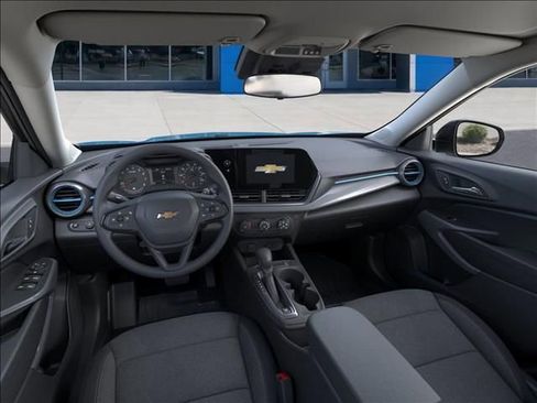 New 2026 Chevrolet Trax LS image 15