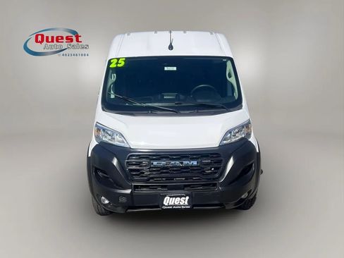 Used 2025 RAM ProMaster 2500 w/ Convenience Group FWD image 8