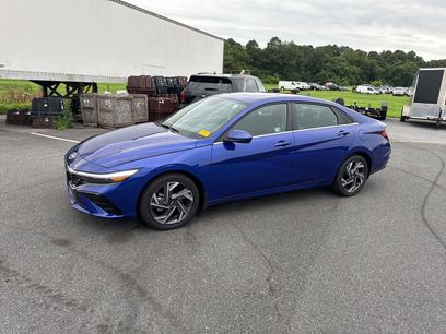 Certified 2025 Hyundai Elantra SEL