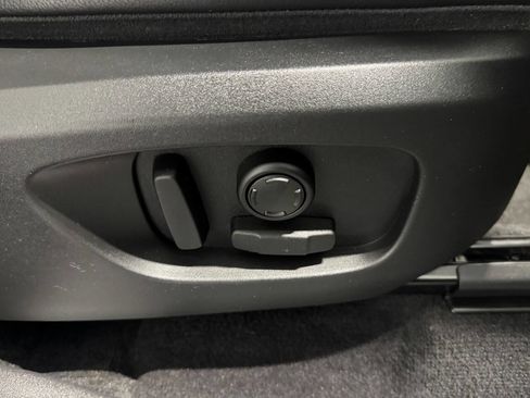 Used 2019 Land Rover Discovery Sport HSE image 22