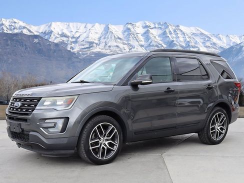 Used 2016 Ford Explorer Sport w/ Equipment Group 401A image 2