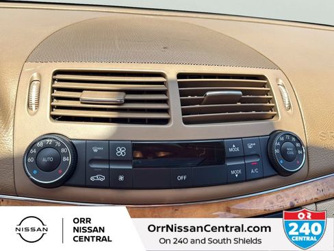 Used 2008 Mercedes-Benz E 350 Sedan image 24