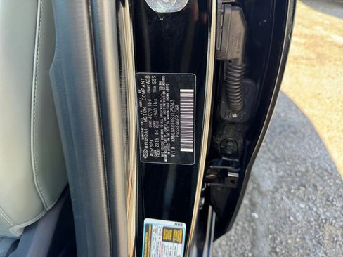 Used 2025 Hyundai Elantra Limited image 27