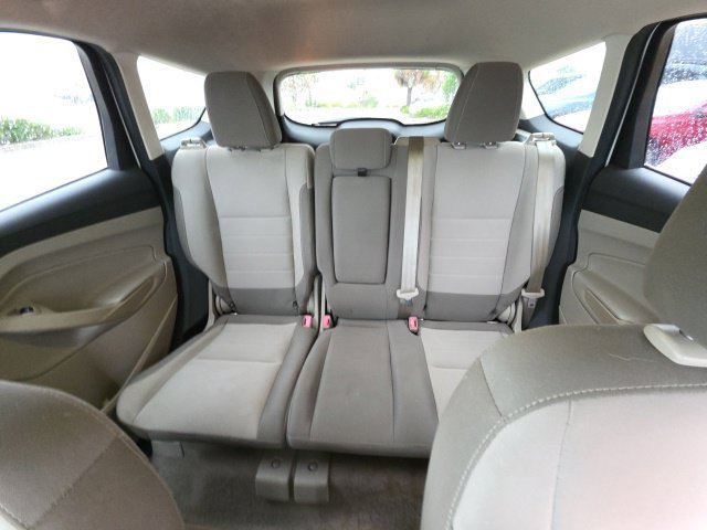 Used 2016 Ford Escape SE w/ Equipment Group 201A FWD image 21