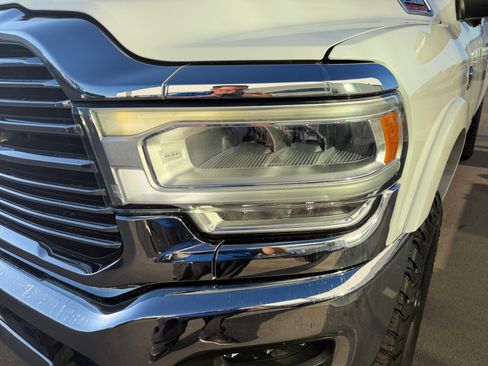 Used 2019 RAM 2500 Laramie AWD/4WD image 9