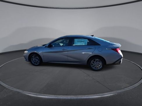 New 2026 Hyundai Elantra Blue image 6
