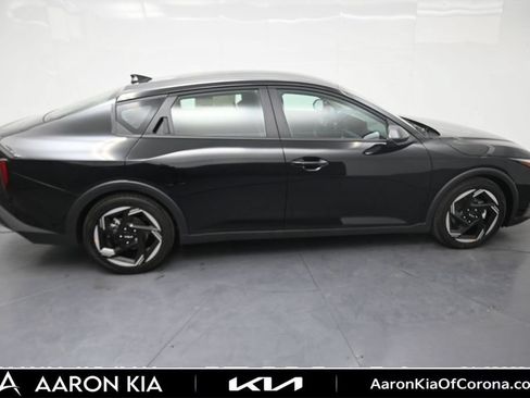 New 2026 Kia K4 EX FWD image 11