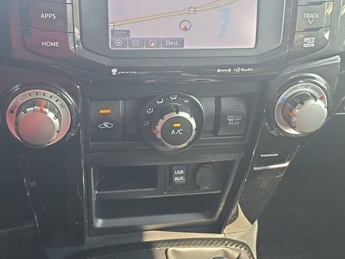 Used 2019 Toyota 4Runner TRD Off-Road AWD/4WD image 24