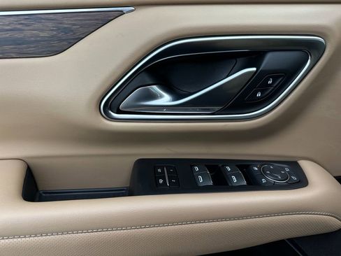 Used 2024 Chevrolet Tahoe Premier w/ Advanced Technology Package image 10