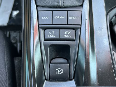 Certified 2026 Toyota Camry LE FWD image 32