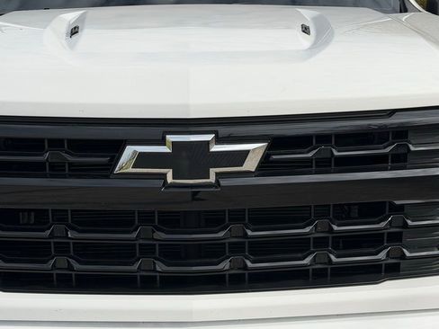 Used 2022 Chevrolet Silverado 1500 RST w/ Redline Edition image 10