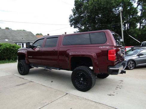 Used 2017 Chevrolet Silverado 2500 LT w/ LT Convenience Package AWD/4WD image 3
