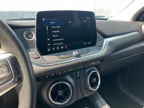 Used 2025 Chevrolet Blazer LT FWD image 20