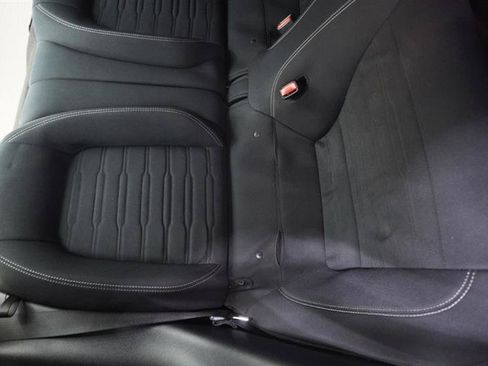 Used 2017 Ford Mustang Coupe RWD image 8