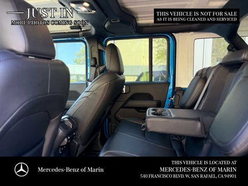 Used 2022 Jeep Wrangler Unlimited Sahara AWD/4WD image 7