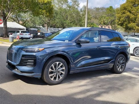 New 2025 Audi Q6 e-tron Premium Plus image 4