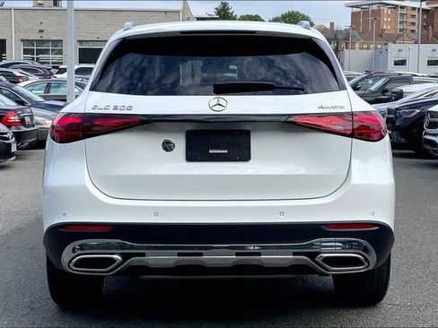 Used 2026 Mercedes-Benz GLC 300 4MATIC image 3