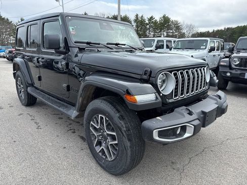 New 2026 Jeep Wrangler Sahara image 7