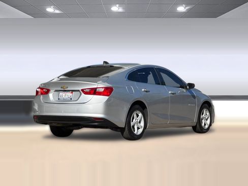 Used 2018 Chevrolet Malibu LS w/ LPO, Convenience Package 1 image 8
