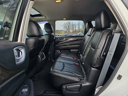 Used 2015 INFINITI QX60 AWD w/ Premium Package image 10