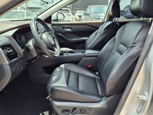 Used 2023 Nissan Rogue SV w/ SV Premium Package FWD image 20