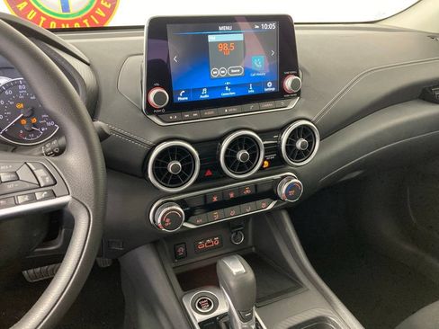 Used 2025 Nissan Sentra SV FWD image 2