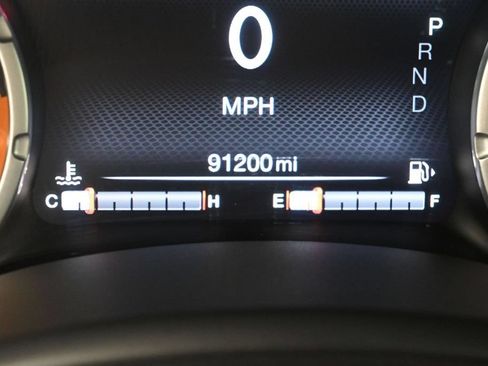 Used 2018 Jeep Renegade Limited w/ UConnect 8.4 Nav Group FWD image 4