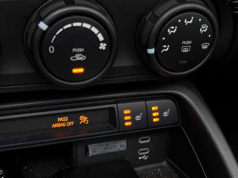 Used 2025 MAZDA MX-5 Miata Club image 27